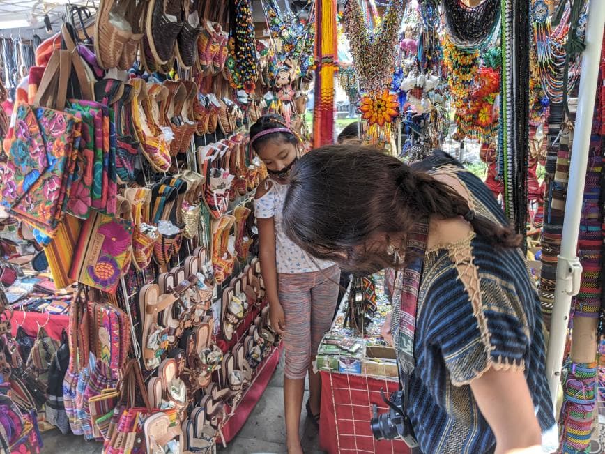 How to Get Around Mexican Markets