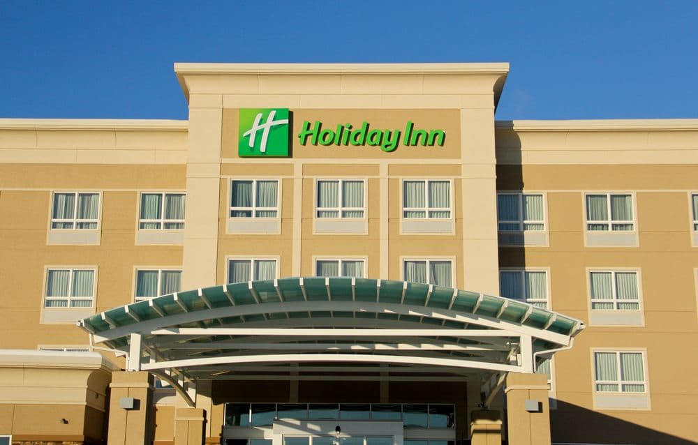 Man Plans to Retire at Holiday Inn
