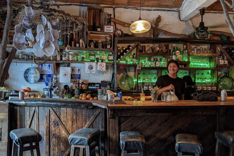 What Are Toques in Bars?